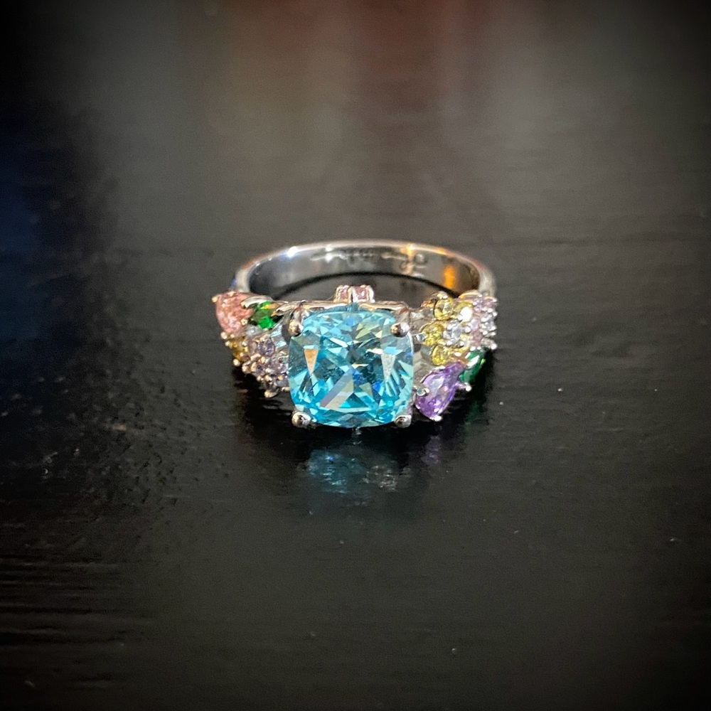 Authentic Thomas Kinkade “Colours of Inspiration” Floral Ring
